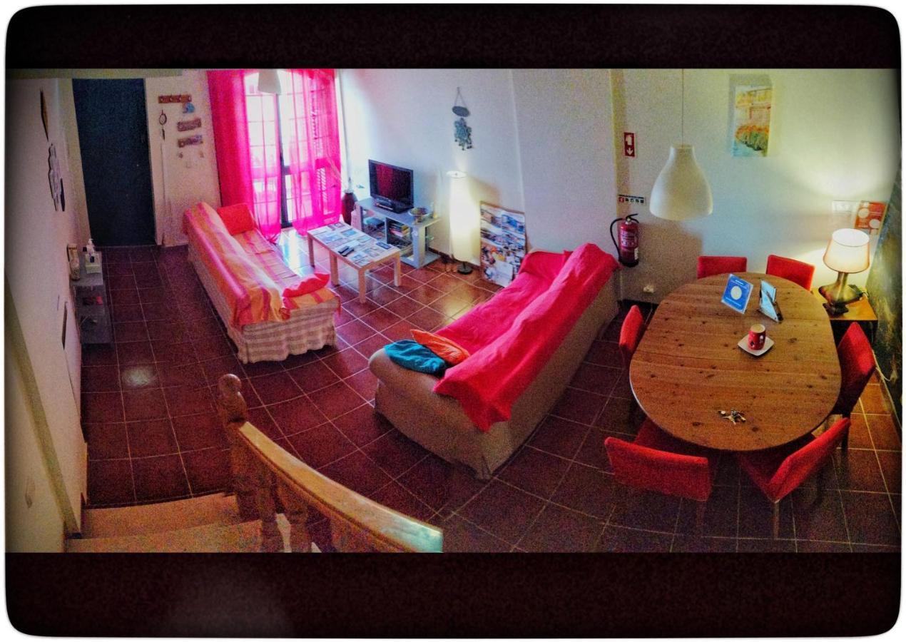 Supertubos Beach Hostel Atouguia Da Baleia Exterior photo