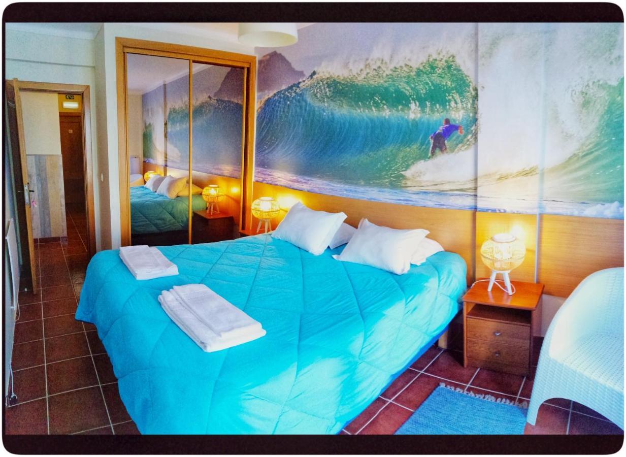 Supertubos Beach Hostel Atouguia Da Baleia Exterior photo