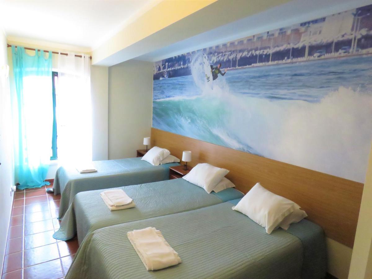 Supertubos Beach Hostel Atouguia Da Baleia Exterior photo