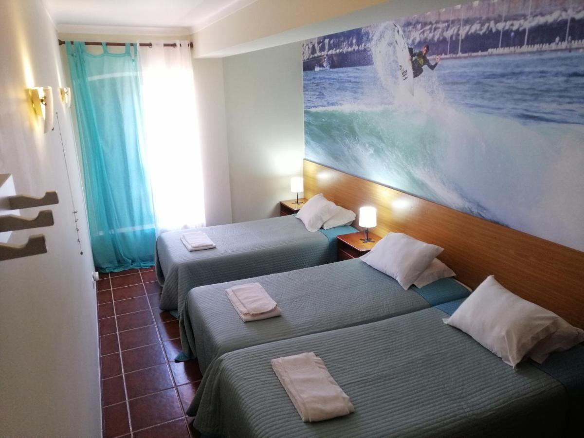 Supertubos Beach Hostel Atouguia Da Baleia Exterior photo